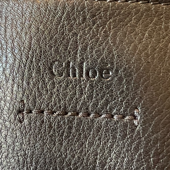 Chloè Leather Tote - Picture 2 of 2